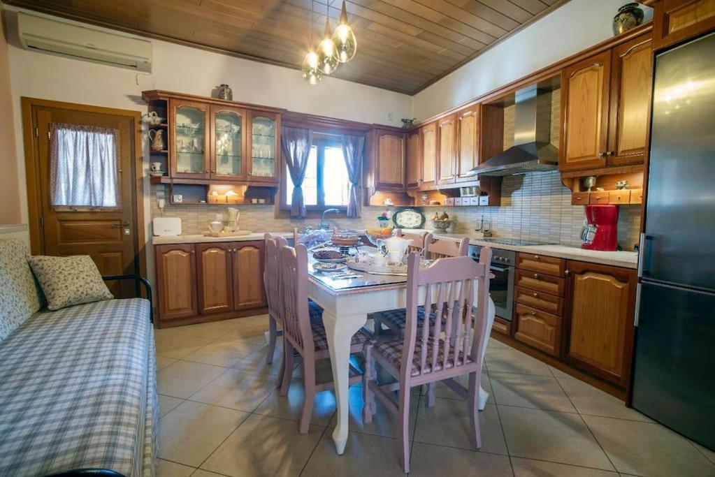 GalaxídhionEllie'S Vintage Houseアパートメント エクステリア 写真